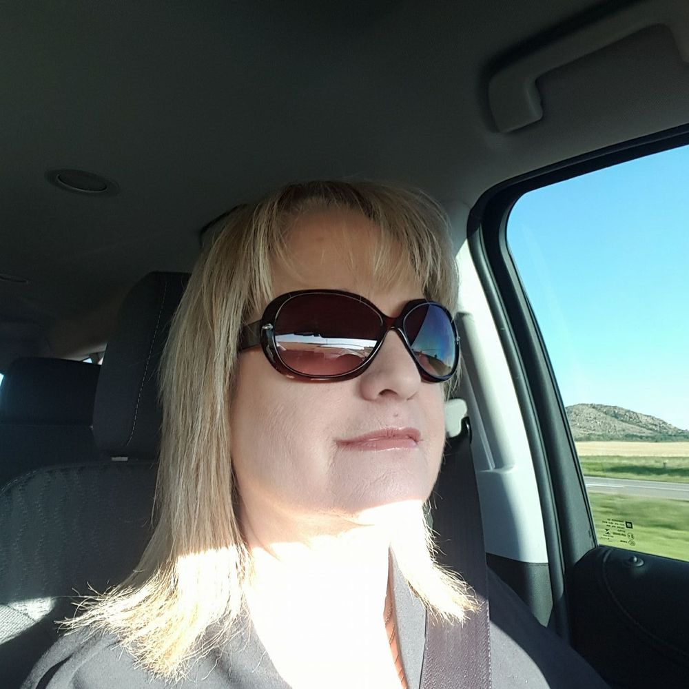 Meet your Posher, Tonya